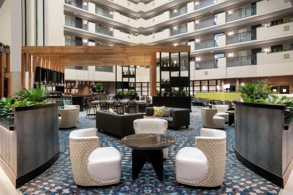 Embassy Suites by Hilton Orlando Airport 4