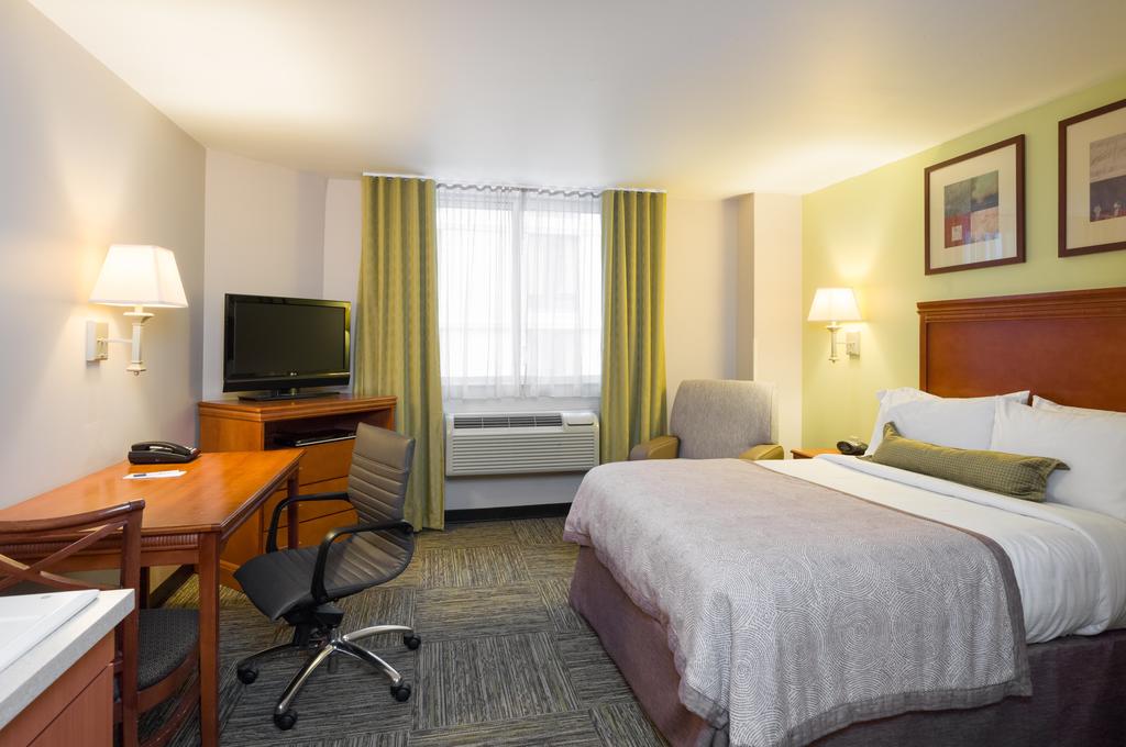 Candlewood Suites NYC -Times Square 4