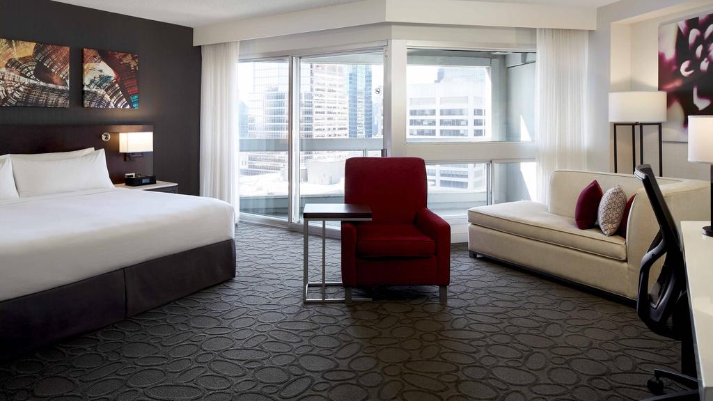 Delta Hotels by Marriott Montreal, Montreal 10