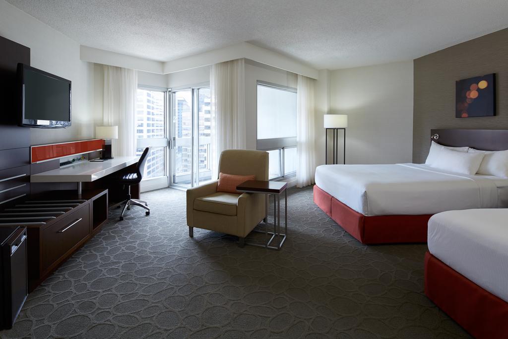Delta Hotels by Marriott Montreal, Montreal 8
