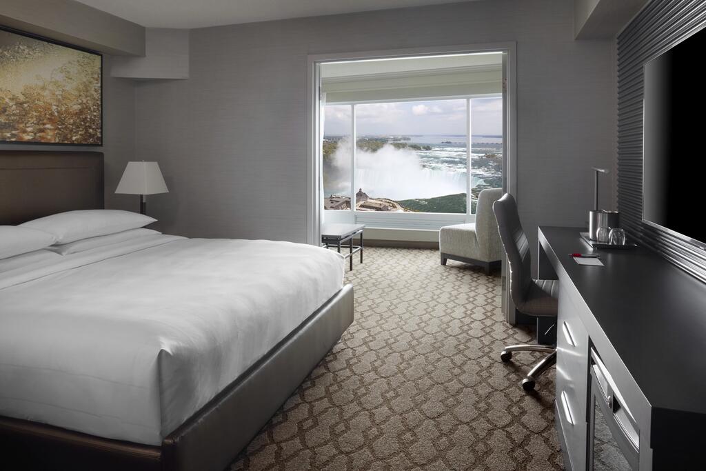 Marriot Niagara Falls Fallsview Hotel & Spa 11