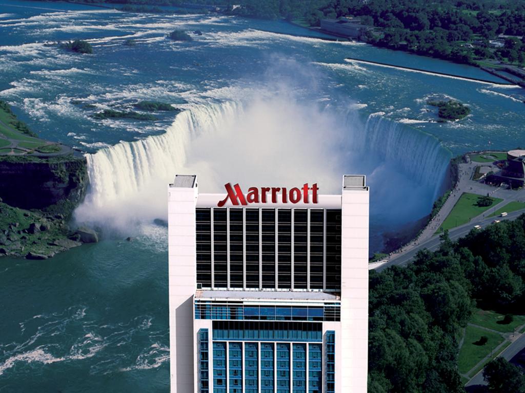 Niagara Falls Marriott on the Falls 8