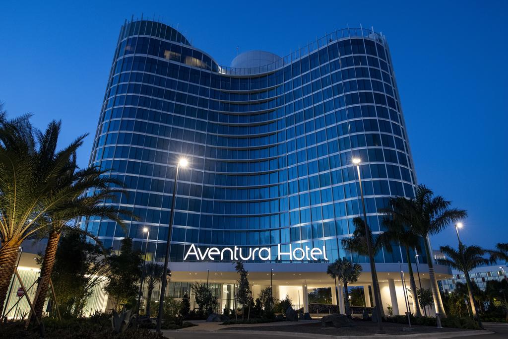 Universal's Aventura Hotel 1