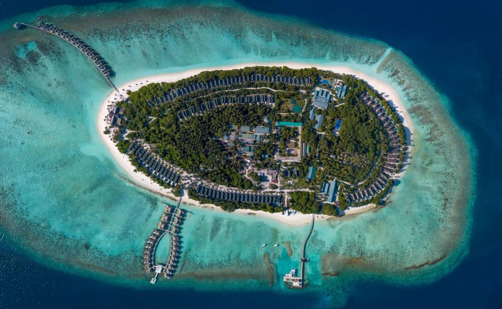 Furaveri Maldives 11