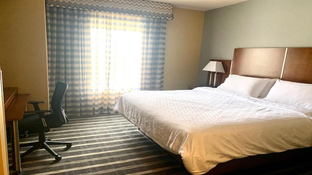 Holiday Inn Express & Suites Perry, an IHG Hotel 10