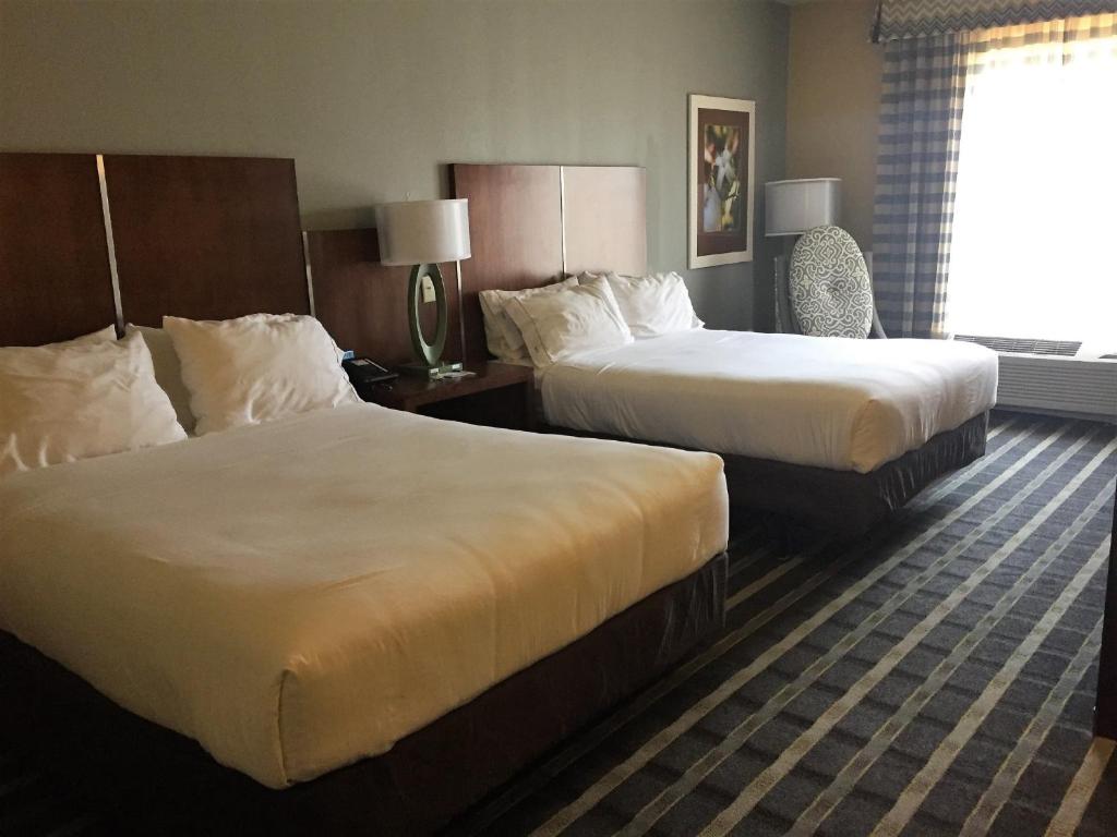 Holiday Inn Express & Suites Perry, an IHG Hotel 5