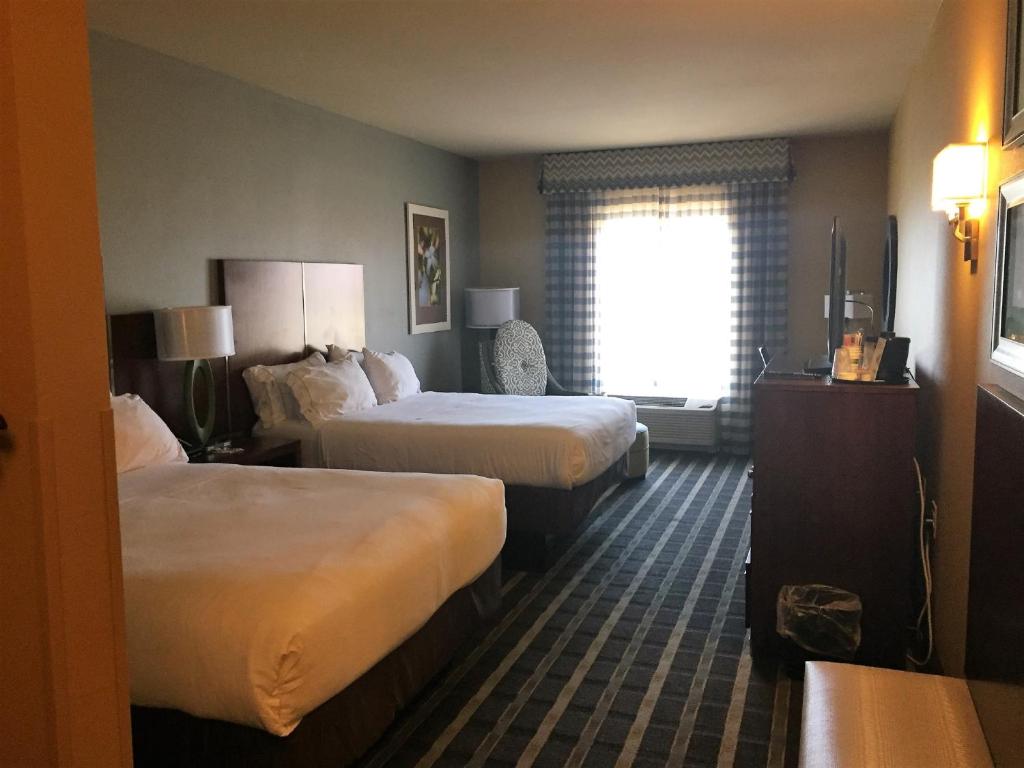 Holiday Inn Express & Suites Perry, an IHG Hotel 6